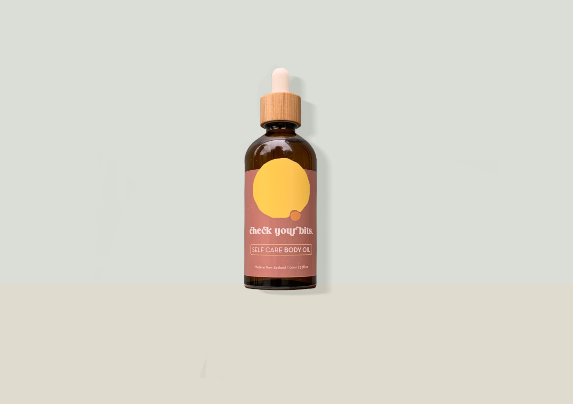 Body oil – studio